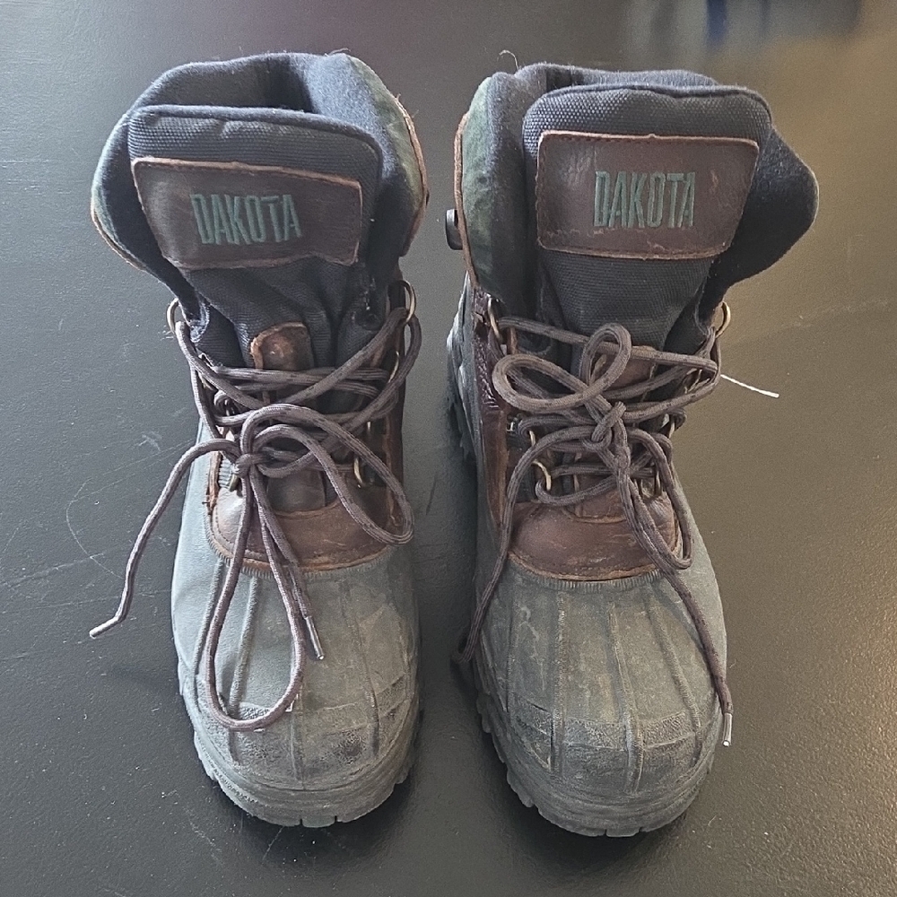 Dakota Men's Size 11 CSA approved Steel Toe Boots
